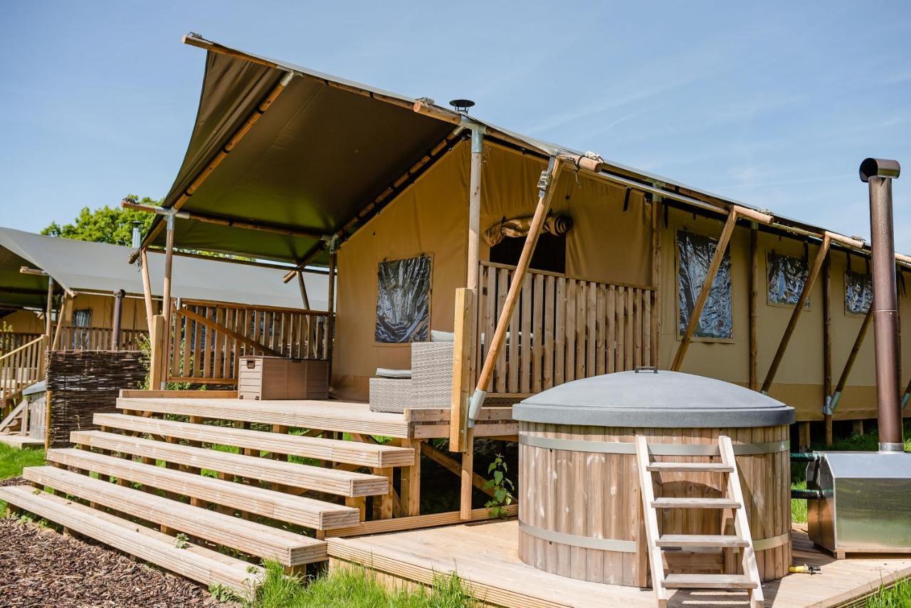 Hencote Vineyard Glamping Village Shrewsbury Exteriör bild