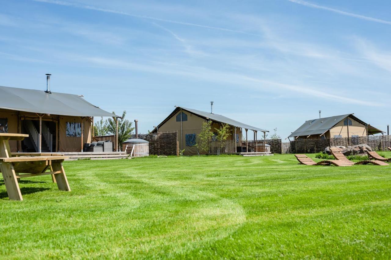 Hencote Vineyard Glamping Village Shrewsbury Exteriör bild