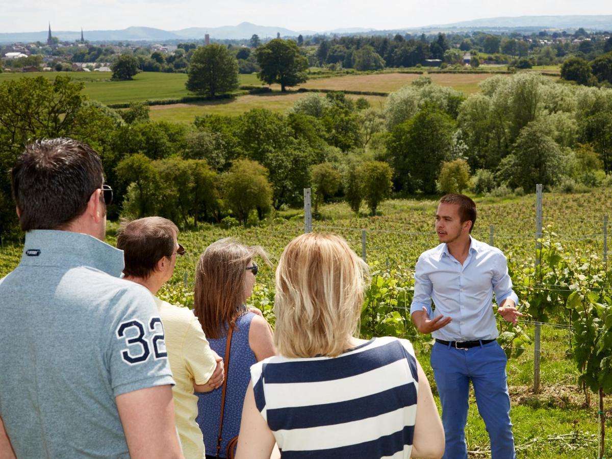 Hencote Vineyard Glamping Village Shrewsbury Exteriör bild